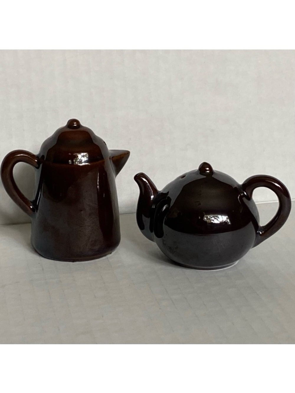 Vintage Salt and Pepper Shakers Ceramic Brown Tea Pot and Coffee Pot 50’s 60’s